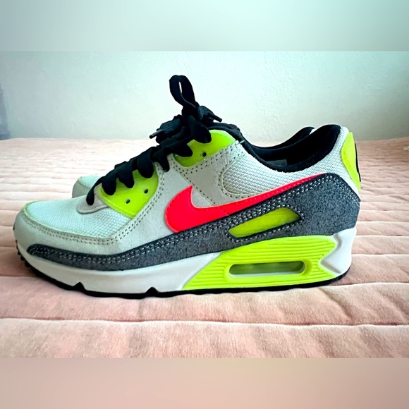 size 7 air max 90